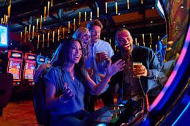 Studio Live Blackjack arusjitu dengan dealer profesional